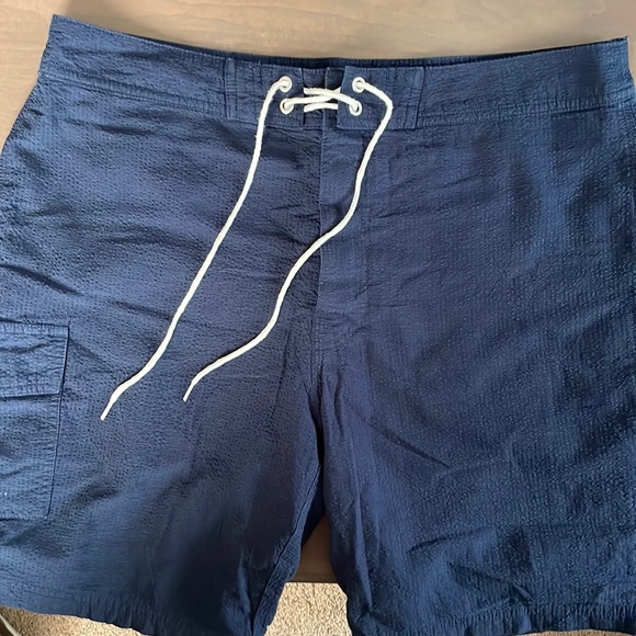 NWOT Men’s J. Crew Navy Seersucker Board Short - Picture 1 of 10